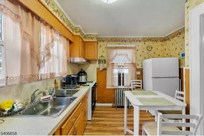 252 Duane St, Orange, NJ 07050 - Photo 13