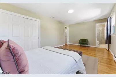 3 Rutgers Ct, Roseland, NJ 07068 - Photo 23