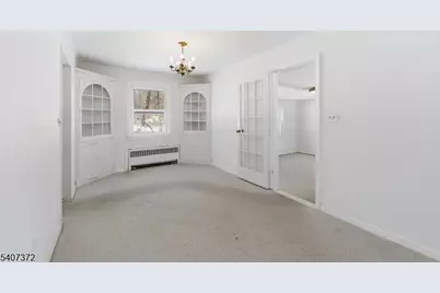 30 Reynolds Ave, Parsippany, NJ 07054 - Photo 9