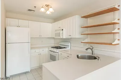 45 Royal Ave #36, Hawthorne, NJ 07506 - Photo 7