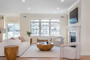 19 West Dr, Fairfield, NJ 07004 - Photo 11