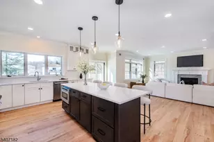 19 West Dr, Fairfield, NJ 07004 - Photo 3