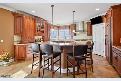 108 Hamilton Trl, Totowa, NJ 07512 - Photo 15