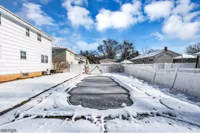 712 Moses Dr, Rahway, NJ 07065 - Photo 27