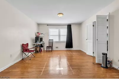 712 Moses Dr, Rahway, NJ 07065 - Photo 17