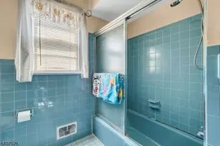 712 Moses Dr, Rahway, NJ 07065 - Photo 15