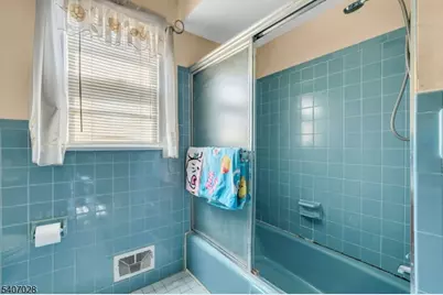 712 Moses Dr, Rahway, NJ 07065 - Photo 19