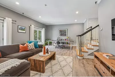 363 Park St, Montclair, NJ 07043 - Photo 39