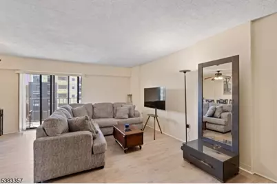 10 N Wood Ave #406, Linden, NJ 07036 - Photo 3