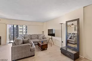 10 N Wood Ave, Linden, NJ 07036 - Photo 3