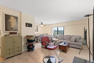 10 N Wood Ave, Linden, NJ 07036 - Photo 19