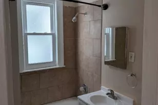 32 Underwood St, Newark, NJ 07106 - Photo 3