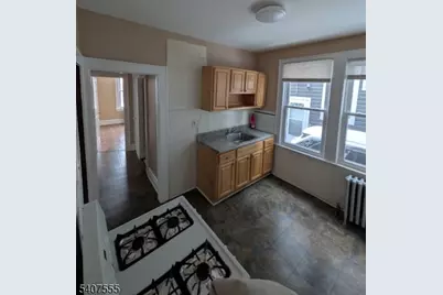 32 Underwood St, Newark, NJ 07106 - Photo 5