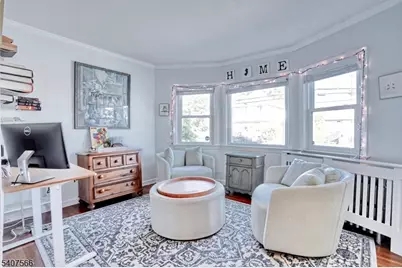 112 Diamond Bridge Ave, Hawthorne, NJ 07506 - Photo 3