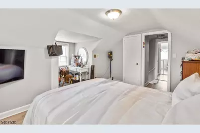 128 E Roselle Avenue, Roselle Park, NJ 07204 - Photo 19