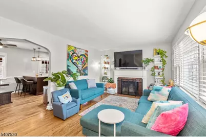 128 E Roselle Avenue, Roselle Park, NJ 07204 - Photo 5