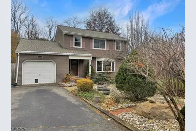 4 Hadlar Dr, Clinton Township, NJ 08833 - Photo 3