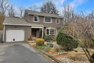 4 Hadlar Dr, Clinton Township, NJ 08833 - Photo 3