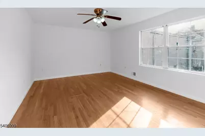 210 Port Ave, Elizabeth, NJ 07206 - Photo 5