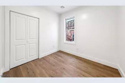 275 Claremont Ave, Jersey City, NJ 07305 - Photo 23