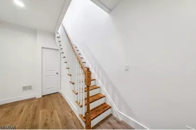 275 Claremont Ave, Jersey City, NJ 07305 - Photo 7