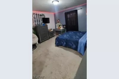 24 Farrington St, Union Township, NJ 07088 - Photo 11