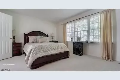 8 Harrow Ln, Bedminster Township, NJ 07921 - Photo 7