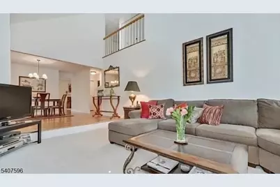 8 Harrow Ln, Bedminster Township, NJ 07921 - Photo 3