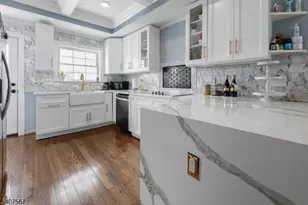 695 Ridge St, Newark, NJ 07104 - Photo 9