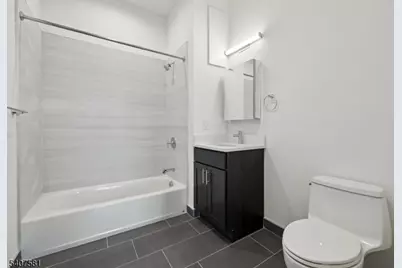 70 Roseville Ave, Newark, NJ 07107 - Photo 5