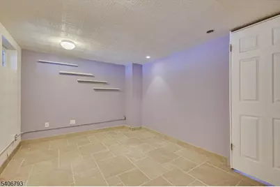 16 Peake Rd, Edison Twp., NJ 08837 - Photo 29