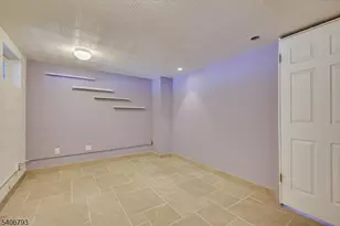 16 Peake Rd, Edison Twp., NJ 08837 - Photo 29