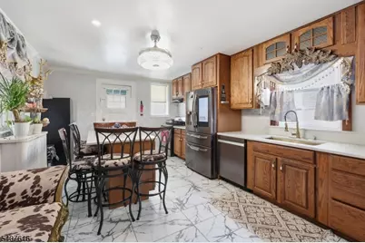 871 Colonia Rd, Elizabeth, NJ 07208 - Photo 3