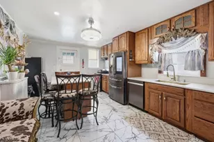 871 Colonia Rd, Elizabeth, NJ 07208 - Photo 3