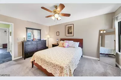 269 Spruce Ct, Raritan Township, NJ 08822 - Photo 9