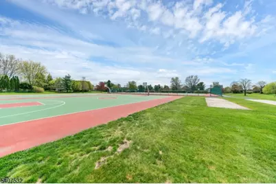 269 Spruce Ct, Raritan Township, NJ 08822 - Photo 21