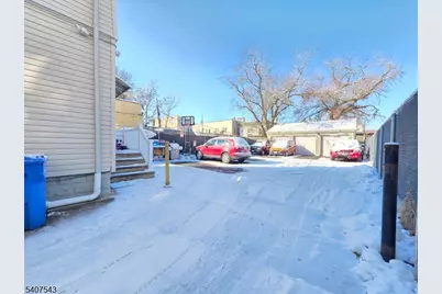 15 E Price St, Linden, NJ 07036 - Photo 9