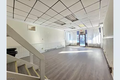 15 E Price St, Linden, NJ 07036 - Photo 3