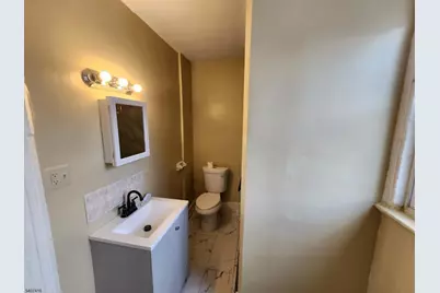 143 S Clinton St #3, East Orange, NJ 07018 - Photo 9