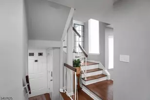 1706 Madaline Dr, Woodbridge Township, NJ 07001 - Photo 9