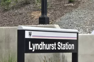 528 Valley Brook Ave, Lyndhurst Township, NJ 07071 - Photo 11