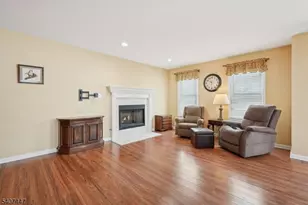 2 Caleb Ct, Hardyston Township, NJ 07419 - Photo 5