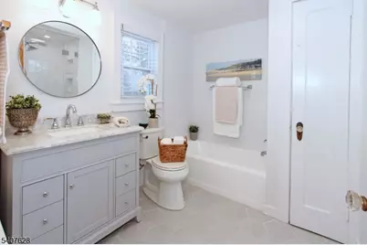 371 Essex Ave, Bloomfield, NJ 07003 - Photo 37