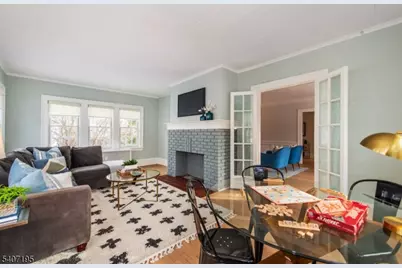 25 Melrose Pl, Montclair, NJ 07042 - Photo 9