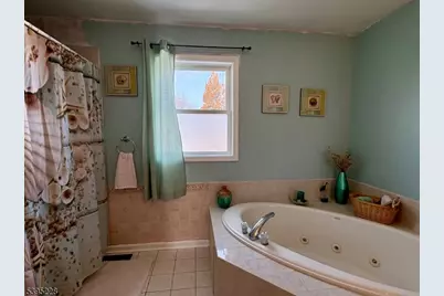 13 Witherwood Dr, Hardyston Township, NJ 07419 - Photo 25