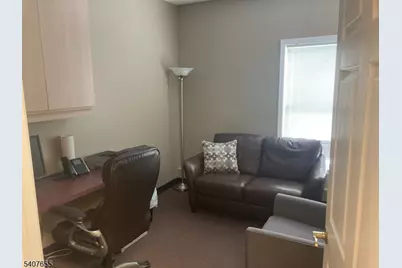 35 Clyde Rd, Franklin Township, NJ 08873 - Photo 9