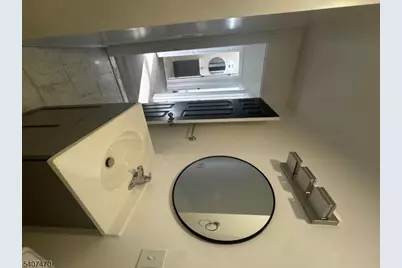 696 Dr Martin Luther King J, Newark, NJ 07102 - Photo 9