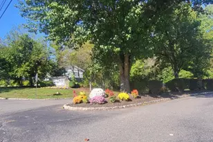 1214 Spruce Hills Dr, Glen Gardner, NJ 08826 - Photo 9