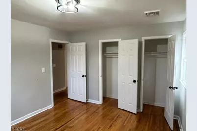 40 Johnson Ave, Cranford Township, NJ 07016 - Photo 15