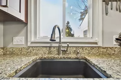 155 Netherwood Ave, North Plainfield, NJ 07062 - Photo 15